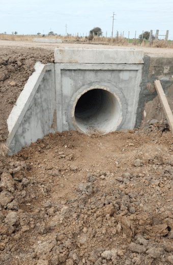 Obra de descarga, sector Acceso (Arrufo)